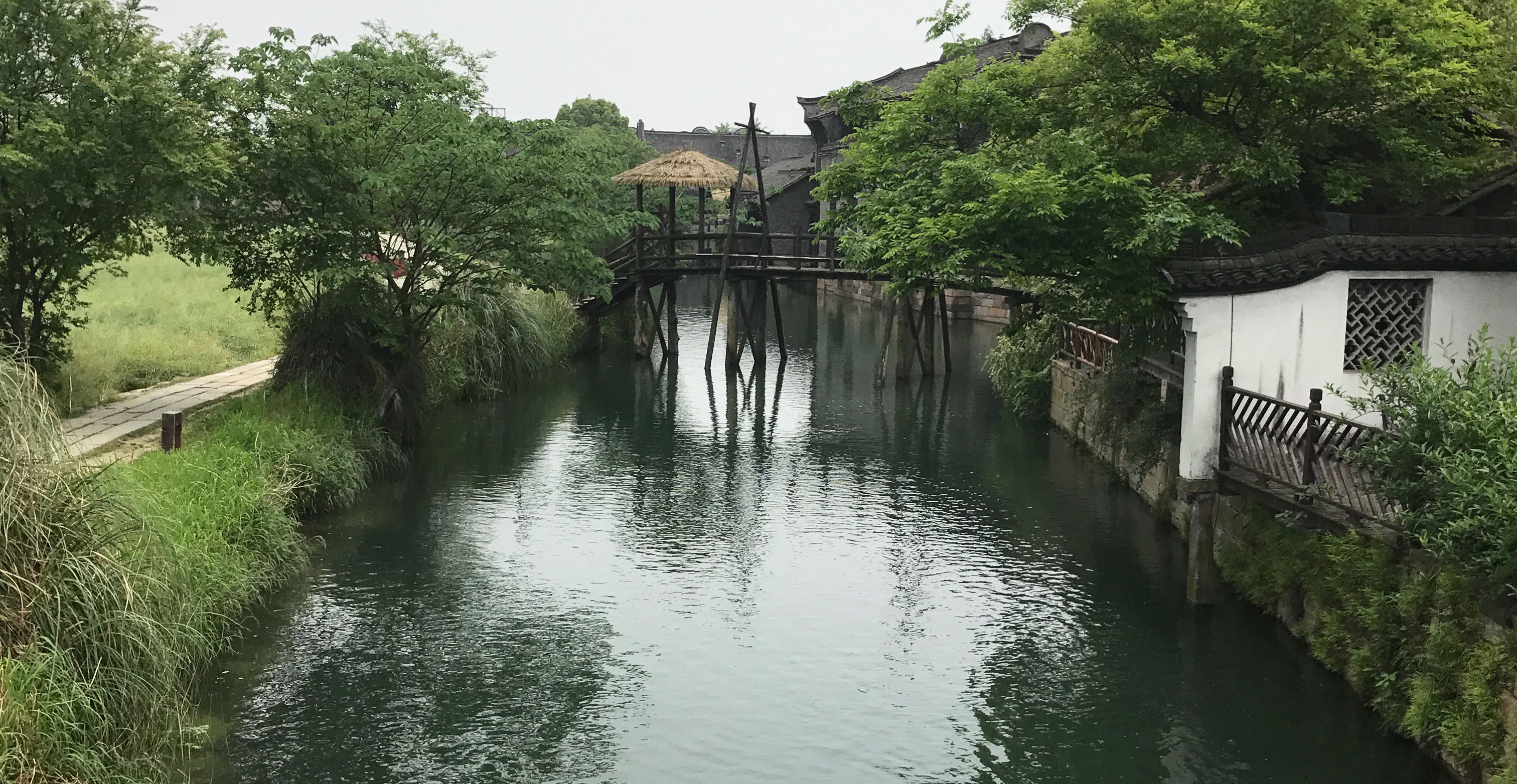 爱情就是爱情，并不等同于婚姻