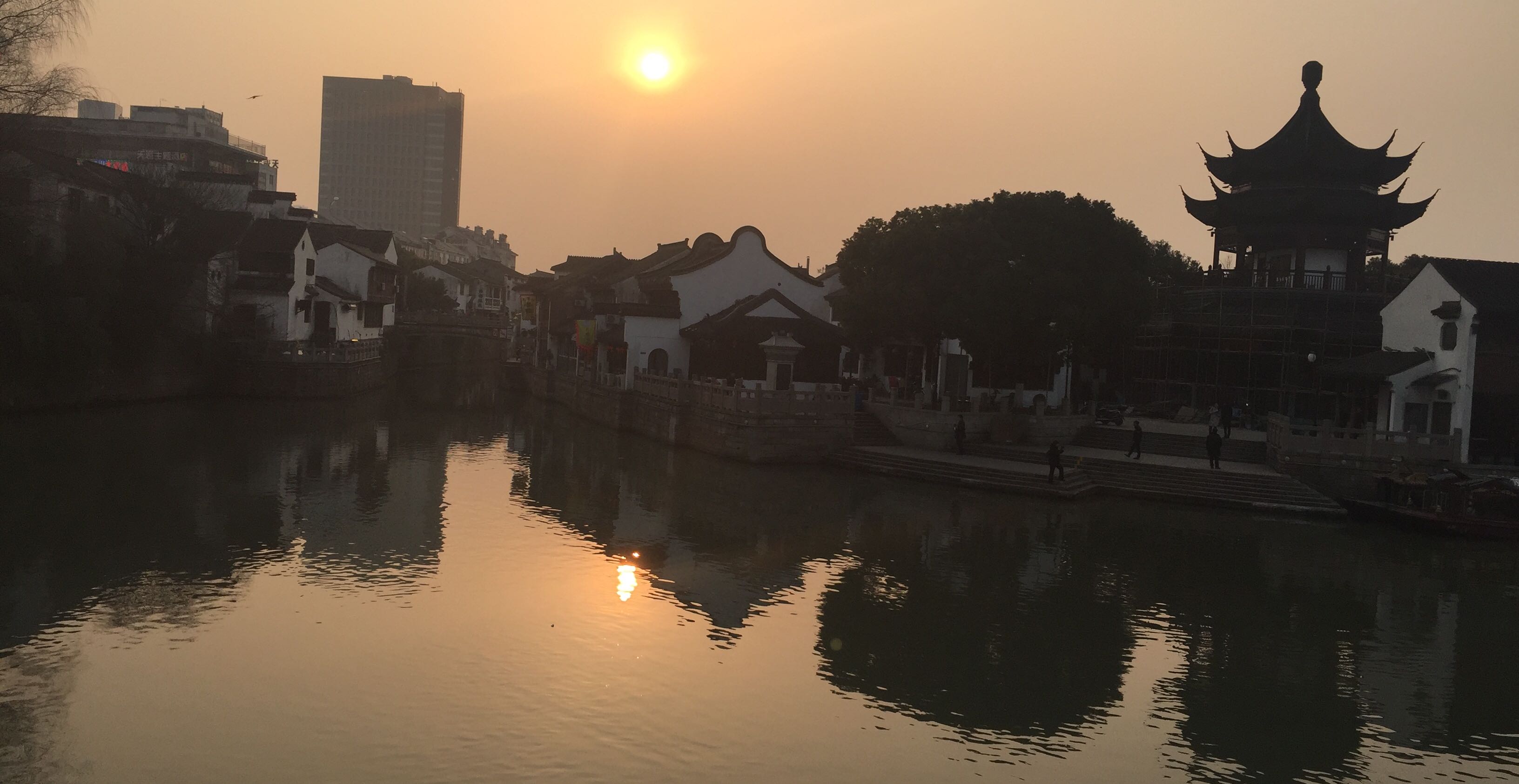 最好的爱情是两个独立的灵魂互相取暖