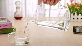 早上喝凉开水与温开水的差距，你一定别喝错！