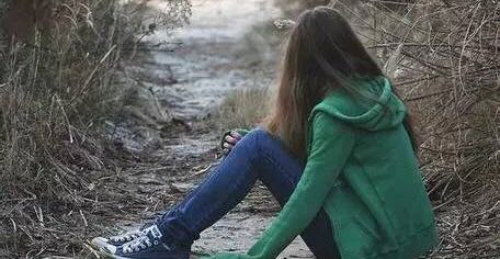 为什么被伤很深的女生却不愿意放手？