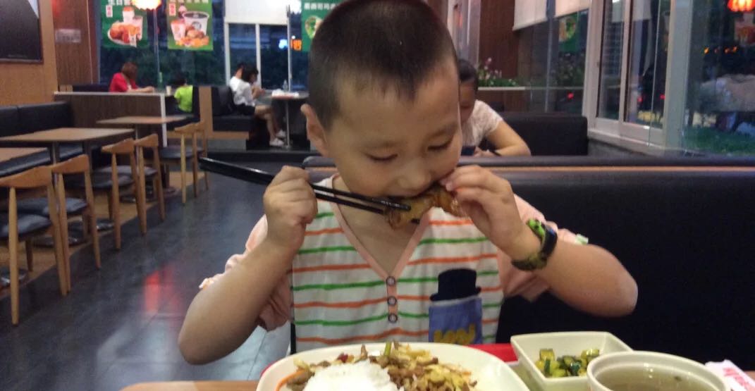 孩子吃饭为什么那么难？