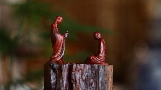 你的婚姻，是否一张床上睡了六个人