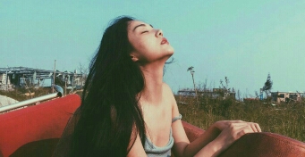 愿我成为自己的太阳，无需凭借谁的光。
