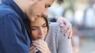 判断男女两个人是否适合结婚 的十大金标准