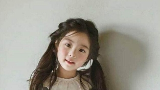 金钱社会，美女经济
小鲜肉经济