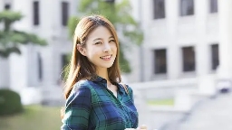 撩女生，聪明的男生很少说“我爱你”，而笨的男生总是反着来