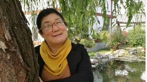 为情所困? 华丽转身
