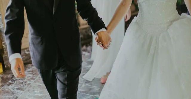 “宅家35天后，离婚人数激增”：一场疫情，考验了多少人的婚姻