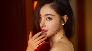不粘人的女孩