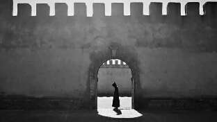 一个不幸家庭的破坏力，最终摧毁的是孩子的整个人生