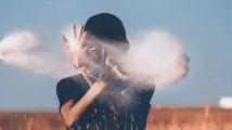 如何确认女生对自己有没有好感，得了相思病怎么办？