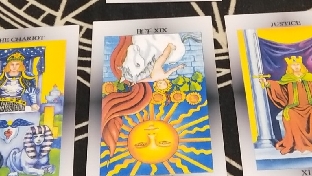 塔罗不是算命心理学不是看病
